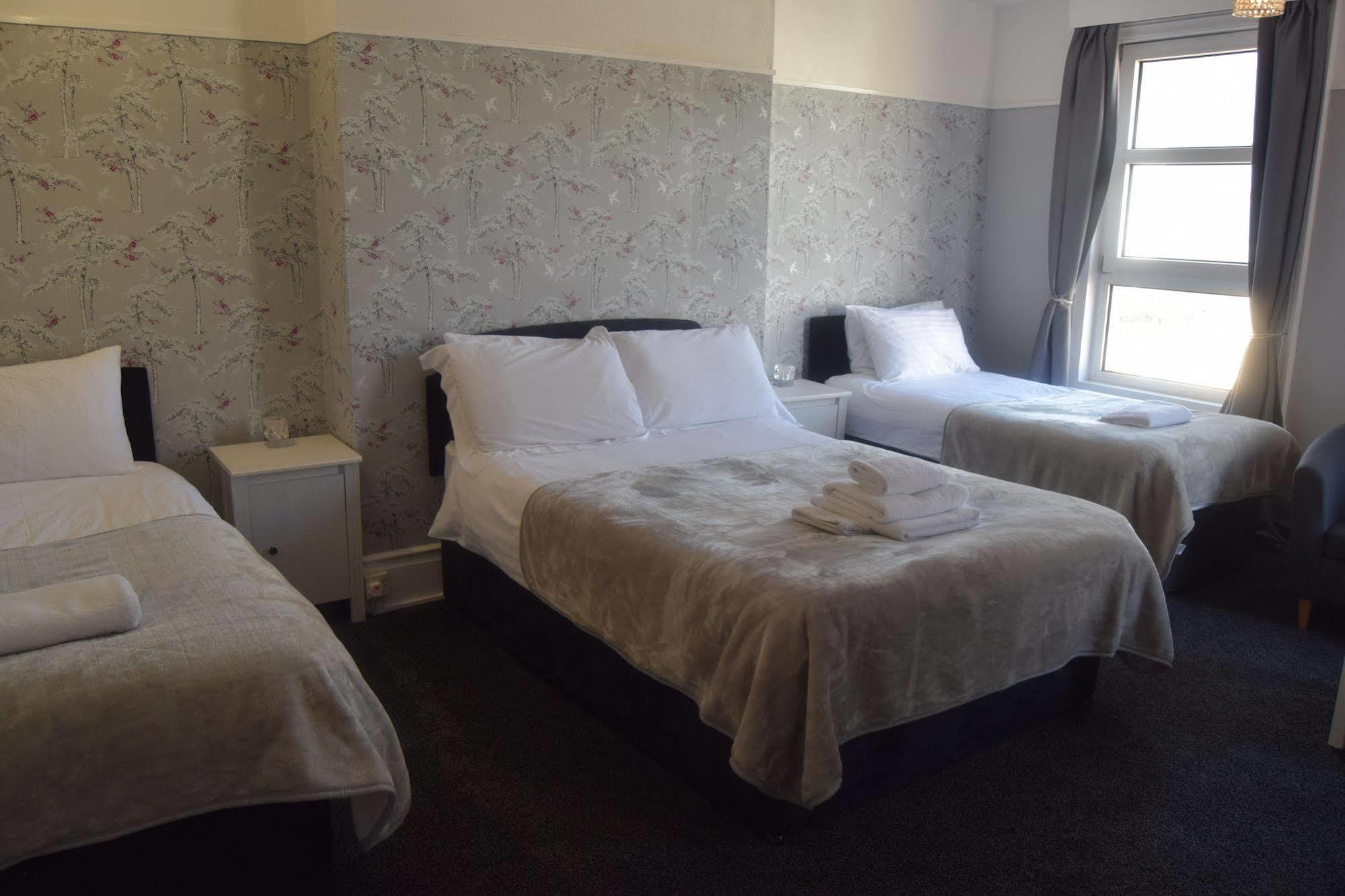 Bed and Breakfast The Blenheim Долиш Экстерьер фото